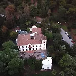 Humaina Hotel