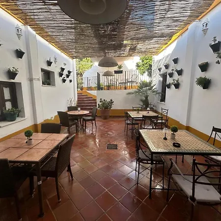 Humaina Hotel 3*