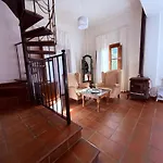 Humaina Hotel