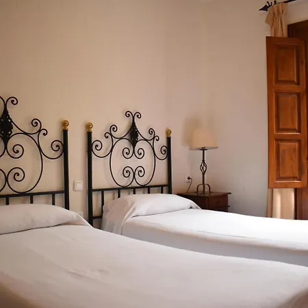 Hotel Humaina 3*