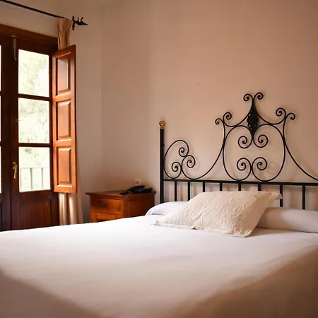 Humaina Hotel