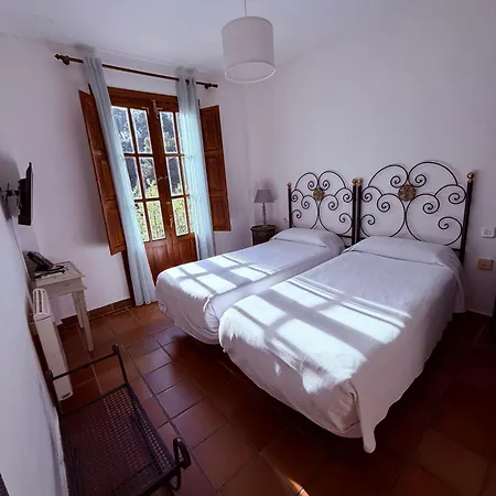 Humaina Hotel 3*