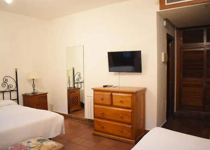 Humaina Hotel 3*