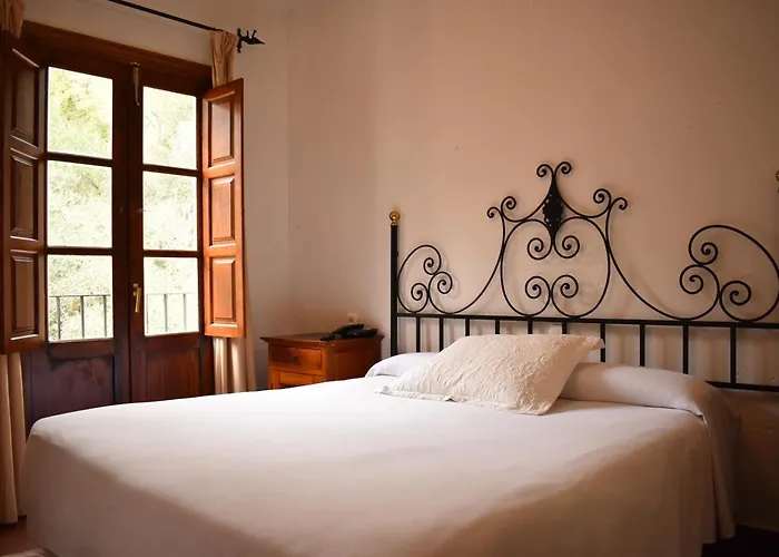 Humaina Hotel