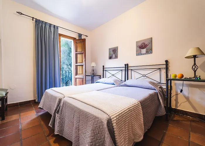Hotel Humaina 3*