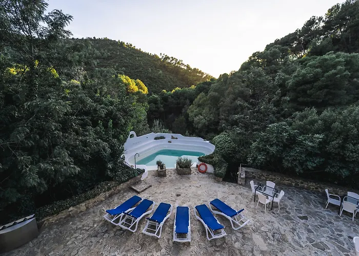 Humaina Hotel 3*