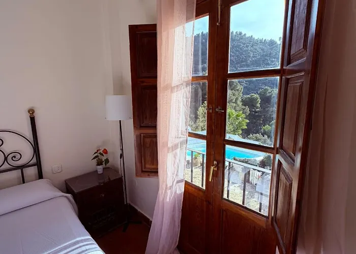 Humaina Hotel